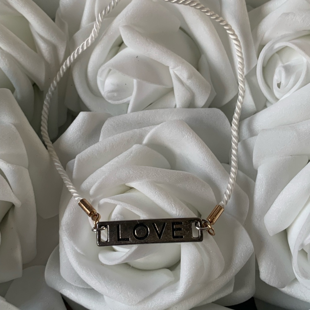 Bracelets - Picture 7 of 16
